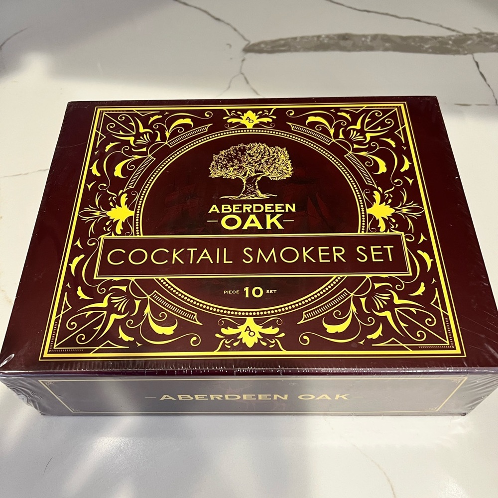 Aberdeen Oak Cocktail Smoker Set